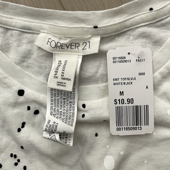 Forever 21 Knit Top (White /Black ) Size: M - Picture 3 of 6